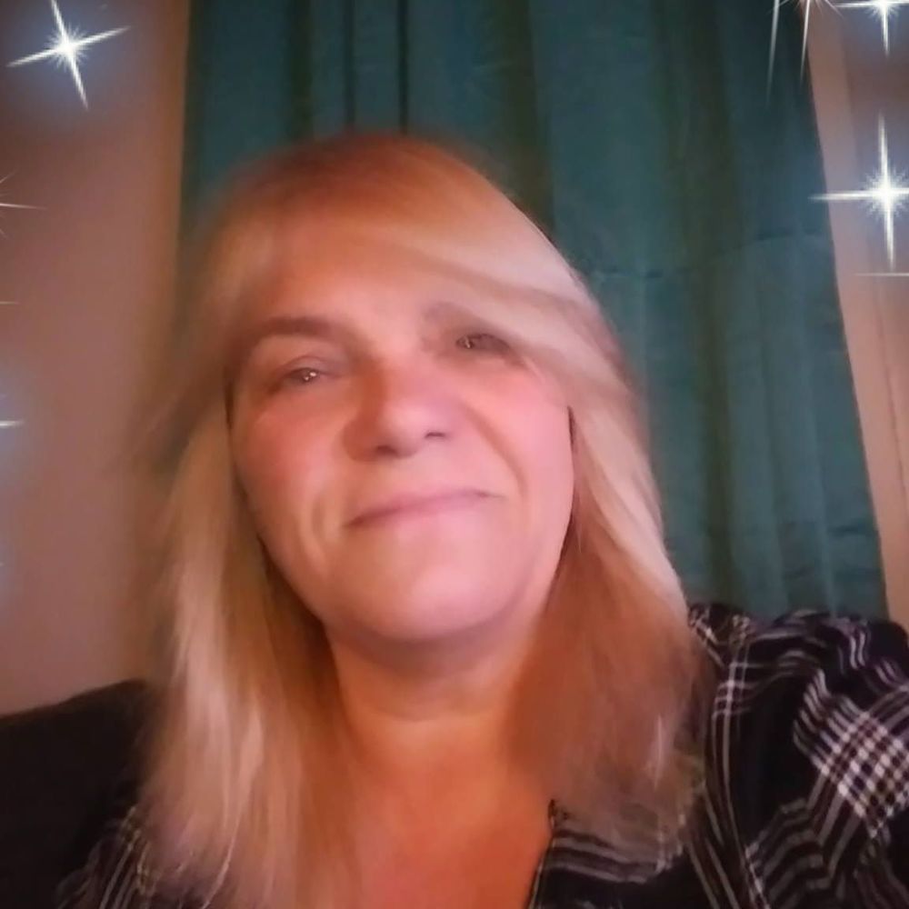 Meet your Posher, Sandy